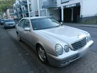 Gebraucht Mercedes E200 163 PS (119 kW) 2001 Silber Limousine