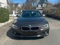 Gebraucht BMW 320 184 PS (135 kW) 2013 Braun Kombi