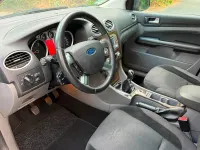 Gebraucht Ford Focus Ghia 110 PS (80 kW) 2008 Grau Limousine