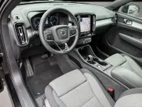 Gebraucht Volvo XC40 Core 129 PS (94 kW) 2023 Schwarz SUV