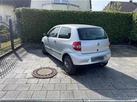 Second-hand VW Fox 69 CP (50 kW) 2005 Argintiu Hatchback