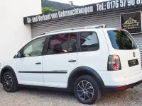 Gebraucht VW Touran Cross 140 PS (102 kW) 2010 Weiß Van / Kleinbus