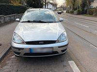 Gebraucht Ford Focus 100 PS (73 kW) 2002 Silber Kombi