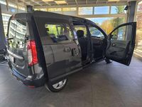 Gebraucht Dacia Dokker Comfort 102 PS (75 kW) 2017 Grau "comete" Van / Kleinbus