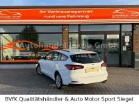 Używany Ford Focus 120 KM (88 kW) 2022 Biały Sedan/Limuzyna