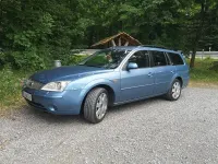 Gebraucht Ford Mondeo Ghia 131 PS (96 kW) 2003 Blau Limousine