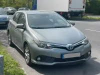 Gebraucht Toyota Auris Hybrid 99 PS (72 kW) 2019 Grau Limousine