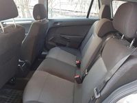 Gebraucht Opel Astra 80 PS (58 kW) 2004 Silber Kombi