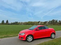 Gebraucht Opel Tigra Enjoy 90 PS (66 kW) 2004 Rot Cabrio