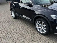 Neu VW T-Roc Life 150 PS (110 kW) 2025 Schwarz SUV