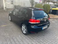 Gebraucht VW Golf VII Match 105 PS (77 kW) 2012 Schwarz Limousine