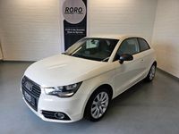 gebraucht Audi A1 1.6 TDI Attraction + NAVI/KLIMA/SITZHEIZUNG