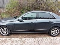 Gebraucht Mercedes E200 Avantgarde 184 PS (135 kW) 2010 Blau Limousine