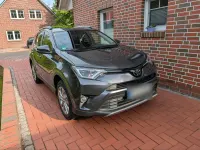 Gebraucht Toyota RAV4 143 PS (105 kW) 2016 Grau SUV