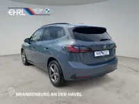 Neu BMW 218 Performance 136 PS (100 kW) 2026 Grau Van / Kleinbus
