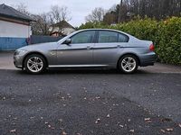 Gebraucht BMW 318 143 PS (105 kW) 2010 Grau Limousine