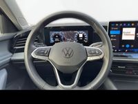 Gebraucht VW Passat Pro 150 PS (110 kW) 2024 Schwarz Kombi