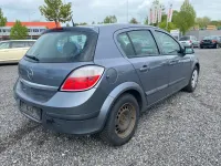 Usata Opel Astra 90 CV (66 kW) 2004 Grigio Berlina