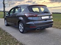 Gebraucht Ford S-MAX Titanium 210 PS (154 kW) 2017 Grau Van / Kleinbus
