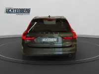 Gebraucht Volvo V90 Momentum 150 PS (110 kW) 2020 Grau Kombi