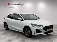 Używany Ford Focus ST-Line 125 KM (91 kW) 2022 Biały Sedan/Limuzyna