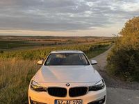 Gebraucht BMW 320 Advantage 190 PS (139 kW) 2020 Weiß Kleinwagen