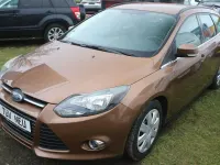 Occasion Ford Focus Ambiente 101 ch (74 kW) 2014 Marron Berline