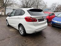 Gebraucht BMW 216 Active Tourer Advantage 116 PS (85 kW) 2017 Weiß Van / Kleinbus