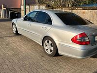 Gebraucht Mercedes E320 224 PS (164 kW) 2006 Grau Limousine