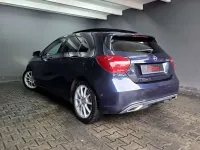 Gebraucht Mercedes A200 136 PS (100 kW) 2017 Cavansitblau Kleinwagen