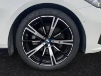 Gebraucht BMW 520 Performance 197 PS (144 kW) 2025 Mineralweiß metallic Kombi