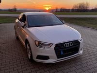 Używany Audi A3 Ambiente 116 KM (85 kW) 2018 Biały Sedan/Limuzyna