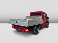 Gebraucht VW Crafter 140 PS (102 kW) 2023 Rot Van