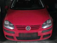 Second-hand VW Golf IV 115 CP (84 kW) 2004 Roșu Hatchback