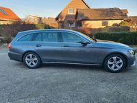 Gebraucht Mercedes E220 196 PS (144 kW) 2017 Grau Kombi