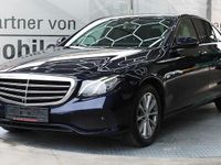 Gebraucht Mercedes E220 194 PS (142 kW) 2016 Blau Limousine