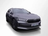 Neu Skoda Superb 150 PS (110 kW) 2026 Graphitegrau Kombi