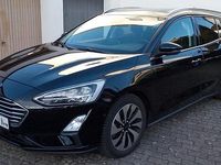 Gebraucht Ford Focus Cool & Connect 125 PS (91 kW) 2019 Schwarz Kombi