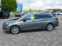 Używany Opel Astra Elegance 131 KM (96 kW) 2022 Szary Hatchback