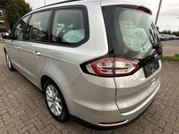 Gebraucht Ford Galaxy 150 PS (110 kW) 2022 Silber Van / Kleinbus