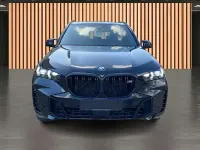 Gebraucht BMW X5 M M Sport 530 PS (389 kW) 2024 Black sapphire metallic SUV