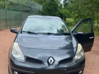 Gebraucht Renault Clio 90 PS (66 kW) 2006 Grau Kleinwagen