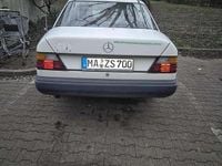 Gebraucht Mercedes 200 116 PS (85 kW) 1985