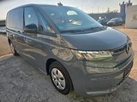 Gebraucht VW Multivan 150 PS (110 kW) 2024 Grau Van