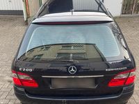 Gebraucht Mercedes E200 168 PS (123 kW) 2007 Blau Kombi