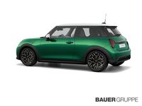 Gebraucht Mini Cooper Favoured 156 PS (114 kW) 2024 Gruen Kleinwagen
