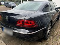 Second-hand VW Phaeton 245 CP (180 kW) 2014 Negru Berlinǎ