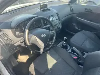 Gebraucht Hyundai i30 Edition 109 PS (80 kW) 2010 Weiß Limousine