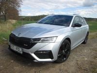 Second-hand Skoda Octavia RS 200 CP (147 kW) 2023 Argintiu Break