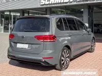 Gebraucht VW Touran Highline 150 PS (110 kW) 2025 Delfingrau (grau) Van / Kleinbus